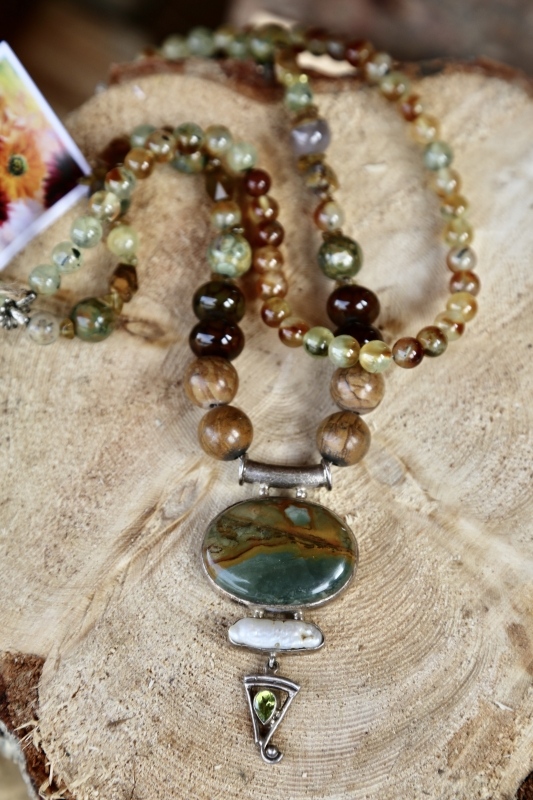Jasper/agatge/petrified wood/pearl/peridot